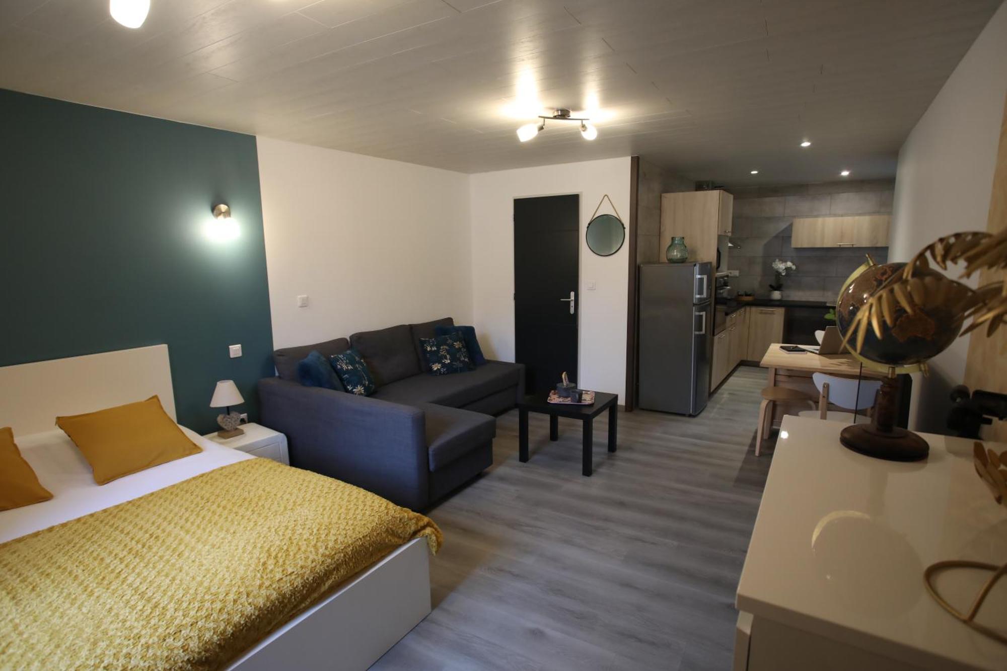 L'Atelier 57 - Votre Meuble Authentique ! Apartment Arbois Exterior foto